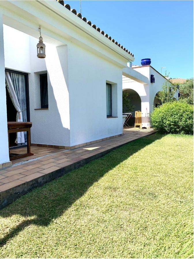 Chalet Con Vistas A Sevilla Gelves Exteriör bild