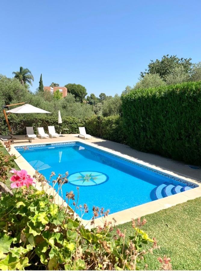 Chalet Con Vistas A Sevilla Gelves Exteriör bild