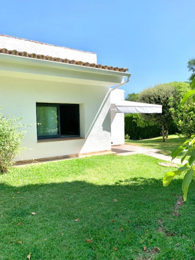 Chalet Con Vistas A Sevilla Gelves Exteriör bild